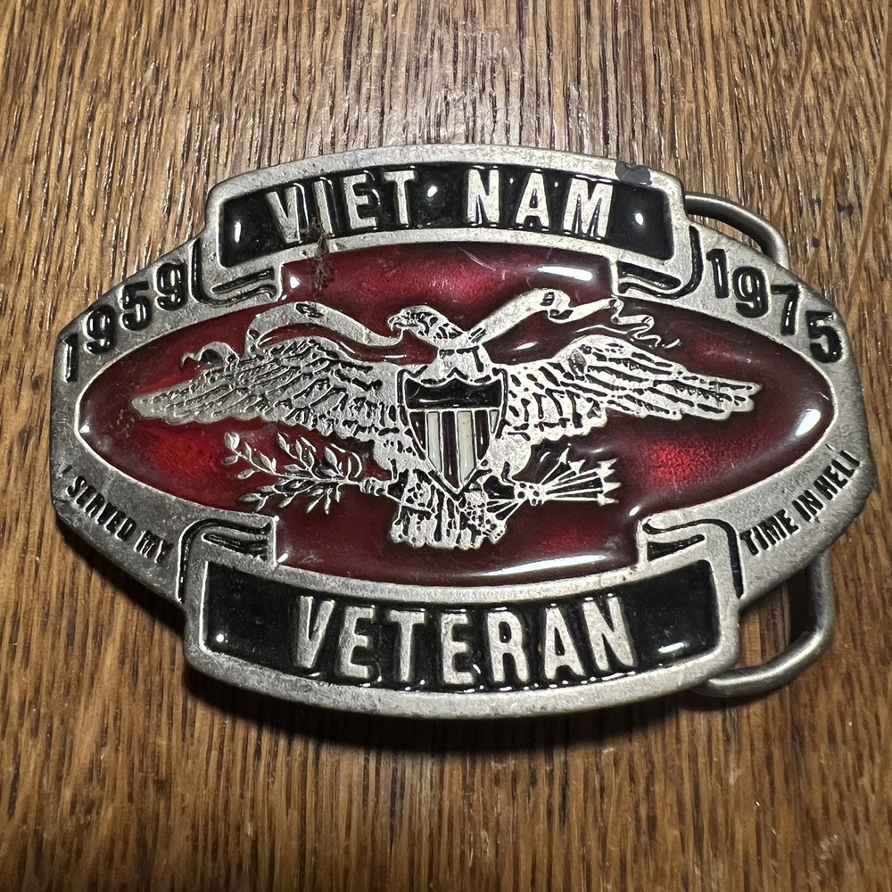 *Missing Pin* Vintage 1959-1975 Vietnam Veteran Belt Buckle Display Project